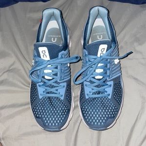 COPY - Women’s On Cloudswift Helion